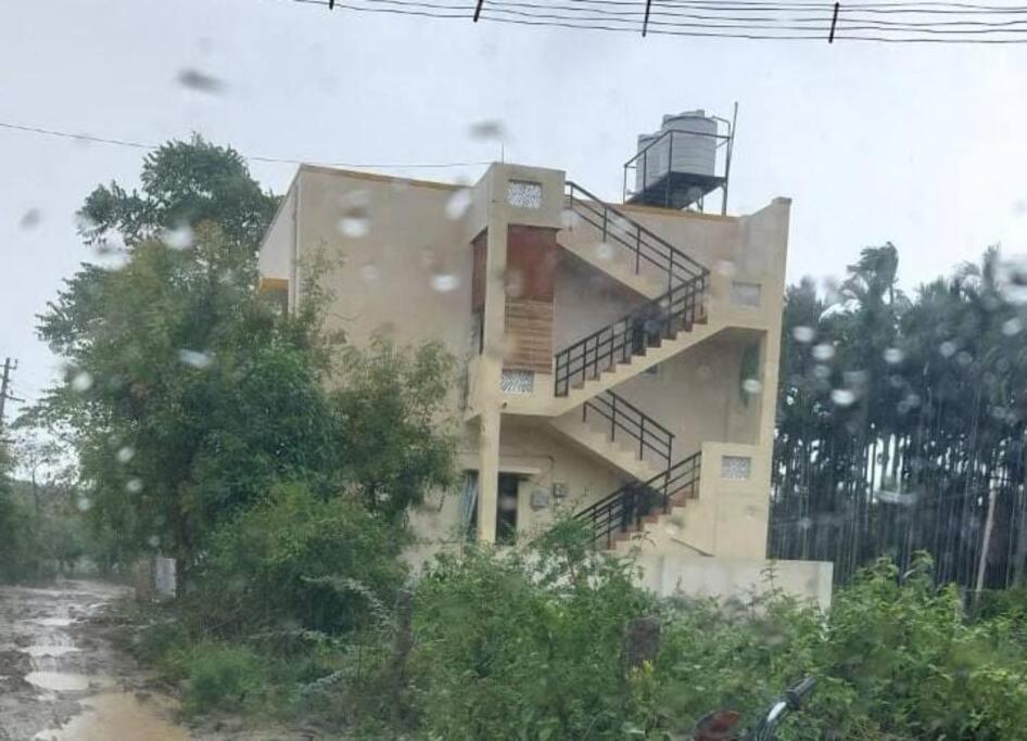 Shi'S Shambhavi Homestay -On The Way To Isha, Maruthamalai كويمباتور المظهر الخارجي الصورة
